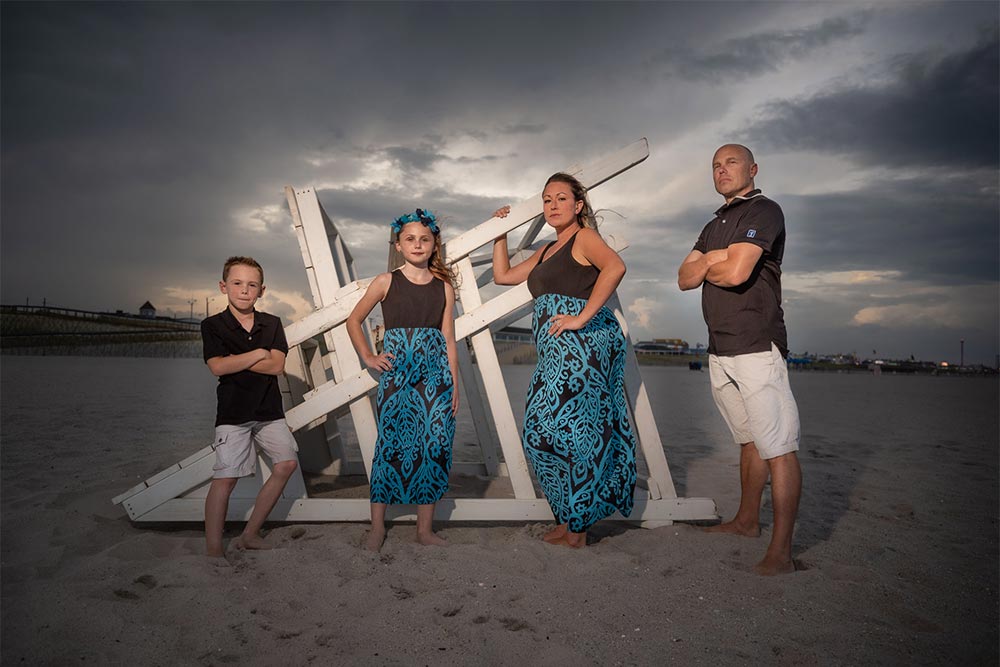 Best Lens For Environmental Portraits (2023 Picks)